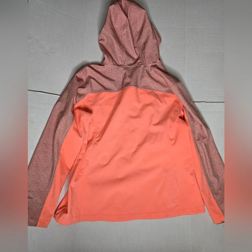 Free Tech Jacket - Picture 5 of 7